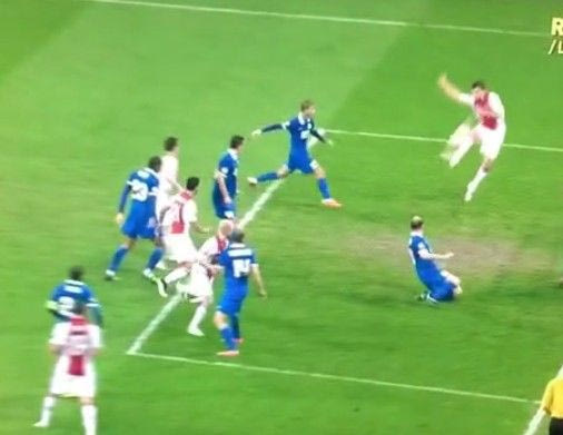 Ασύλληπτη ευκαιρία στο “Ολιμπίσκι” (VIDEO)