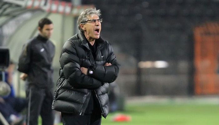 “Λοιδωρούμαστε από το πρωί μέχρι το βράδυ”