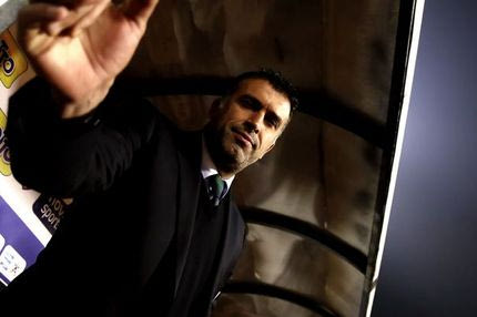 Ελεύθερος να φύγει, αποφασισμένος να μείνει