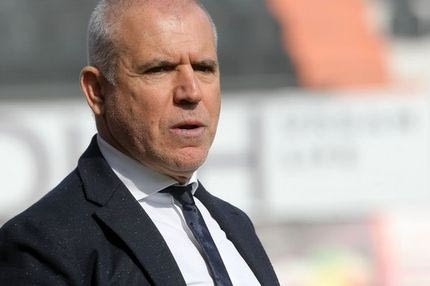 Απίστευτο τάκλιν πάνω στον Αναστόπουλο!