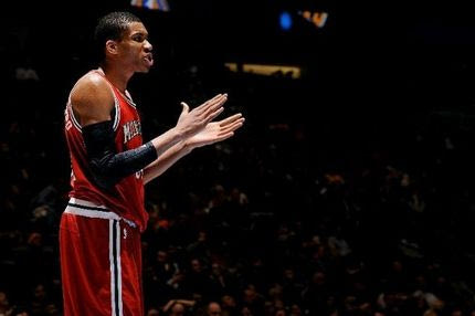 Ένας Giannis προκοπή δεν κάνει. Απίθανη εμφάνιση του Έλληνα, αλλά ήττα… (VIDEOS)