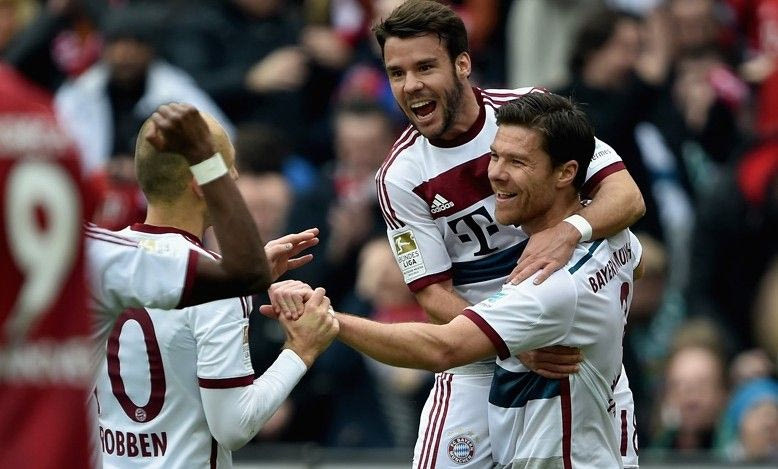 24η αγ.: Δύσκολα η Μπάγερν, εύκολα η Σάλκε, γκέλα η Ντόρτμουντ (VIDEOS)