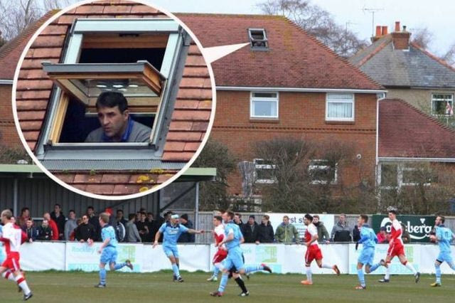 Τιμωρημένος προπονητής είδε το ματς κρυμμένος σε σοφίτα! (PHOTOS)