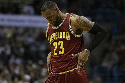 O Giannis δεν πρόλαβε τον ΛεΜπρόν που κάρφωσε για το Νο1