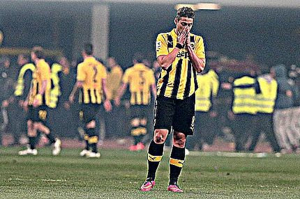 Οι τριάντα ηλίθιοι, οι προκλήσεις κι η διαιτησία