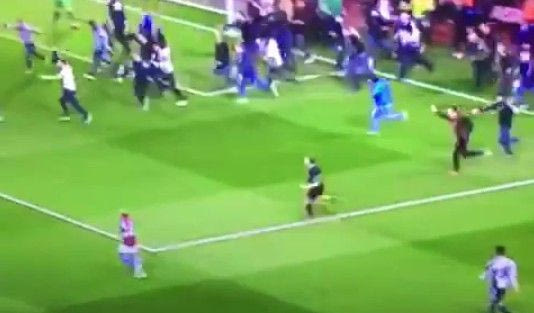 Ο βοηθός έγινε… λαγός λόγω εισβολής! (VIDEO)