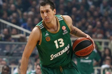 Η τάπα της βραδιάς: Ο Διαμαντίδης “κατατροπώνει” τον Τόμιτς (VIDEO)