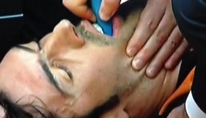ΣΟΚ: Γύρισε η γλώσσα του Γκονλούμ! (VIDEO)