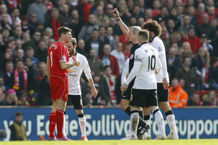 Τα καλύτερα tweets για το χτύπημα και την αποβολή του Τζέραρντ