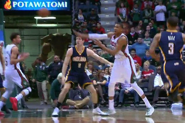 H No-look πάσα του Γιάννη στο TOP-5 της ημέρας (VIDEO)