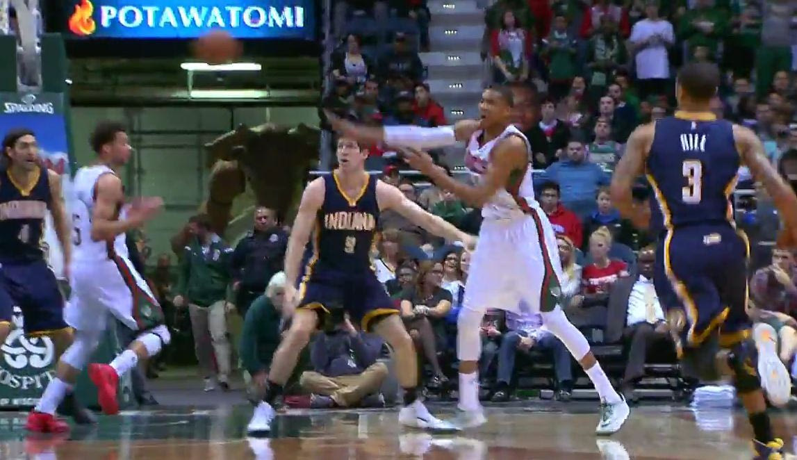 H No-look πάσα του Γιάννη στο TOP-5 της ημέρας (VIDEO)