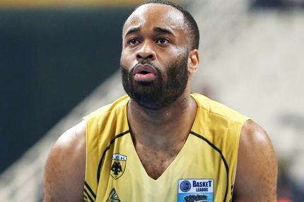 Κάκωση στον ώμο ο Χέρστον