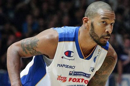 Το Ρέθυμνο έφερε τον Χόλις που “θυσιάστηκε” για τον Αρτέστ