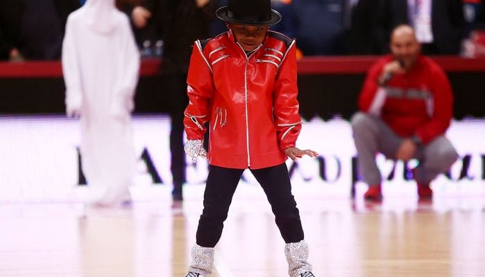 O… Μάικλ Τζάκσον στο ΣΕΦ (VIDEO)