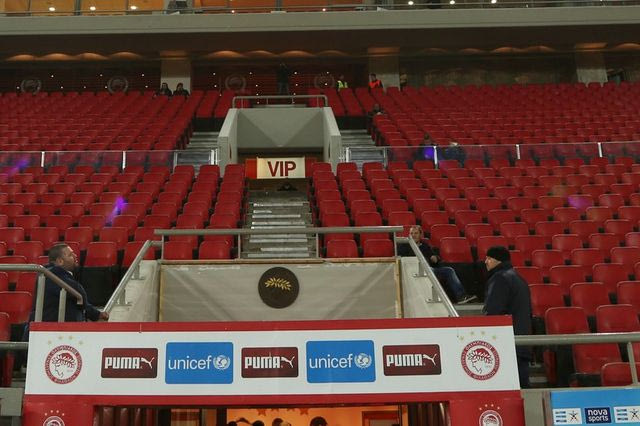 Κεκλεισμένων με Αστέρα ο Ολυμπιακός