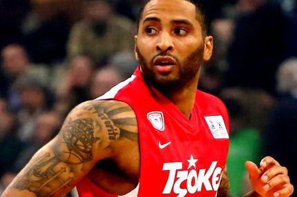 Λο: Προπονείται και το σκέφτεται