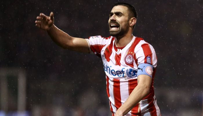 Βούρος αντί Μανιάτη στην αποστολή του Ολυμπιακού για Μπάγερν