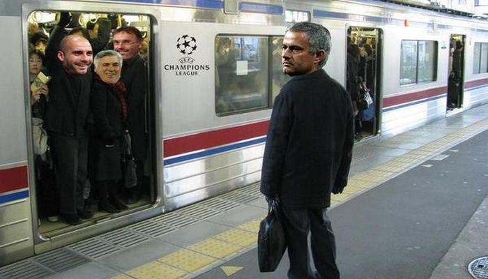 Απίστευτο τρολάρισμα σε Τσέλσι και Μουρίνιο (PHOTOS)