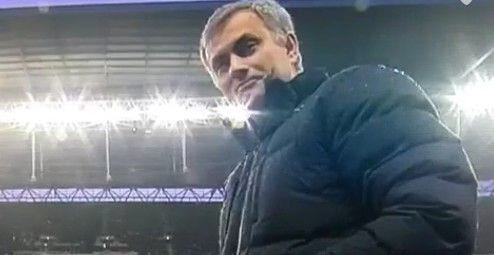 Έριξε νερό στην κάμερα ο Μουρίνιο (VIDEO)