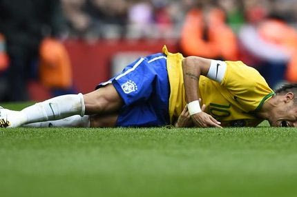 Το εγκληματικό χτύπημα του Μεδέλ στον Νεϊμάρ (PHOTOS+VIDEO)