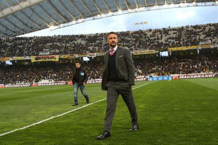 Η βόλτα του Περέιρα στον αγωνιστικό χώρο του ΟΑΚΑ (VIDEOS)