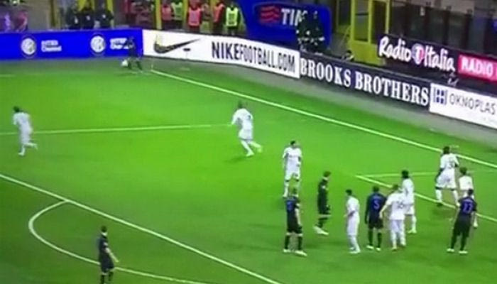 H τραγική εκτέλεση κόρνερ του Ποντόλσκι (VIDEO)