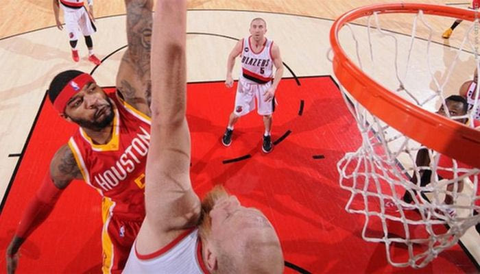 Βραδιά “buzzer beater” και τρομερό κάρφωμα Σμιθ (VIDEO)