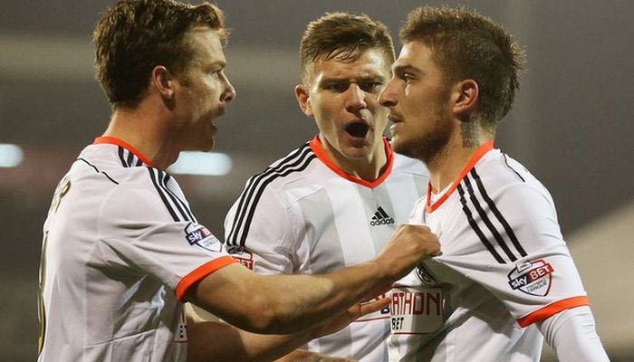 Δύο κίτρινες σε 45 δευτερόλεπτα και αποβολή για Σταφυλίδη (VIDEO)