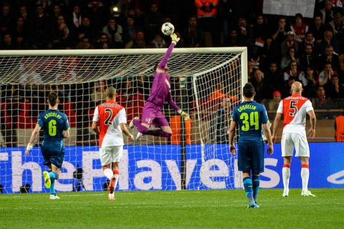 Η απόκρουση του Σούμπασιτς που έστειλε στους “8” την Μονακό (VIDEO)