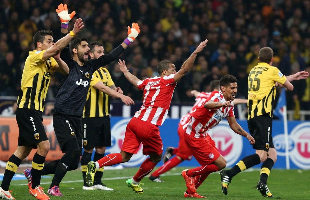 Τι λέει ο Τσίκινης για τη φάση του γκολ του Χάρα (VIDEO)