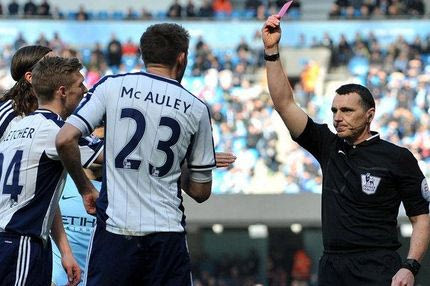 Νέα αποβολή λάθος παίκτη στην Premier League (VIDEO)