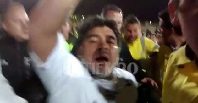 Ο Μαραντόνα χτυπά cameraman σε ματς για την ειρήνη! (VIDEOS)