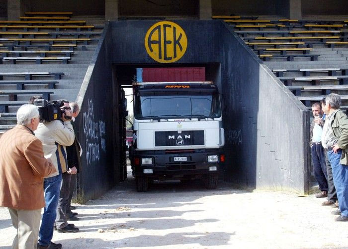 H μέρα που μπήκαν οι μπουλντόζες στη σκεπαστή (PHOTOS)