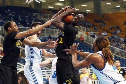 Νίκες για ΠΑΟΚ και ΑΕΚ, έπεσε ο Πανελευσινιακός