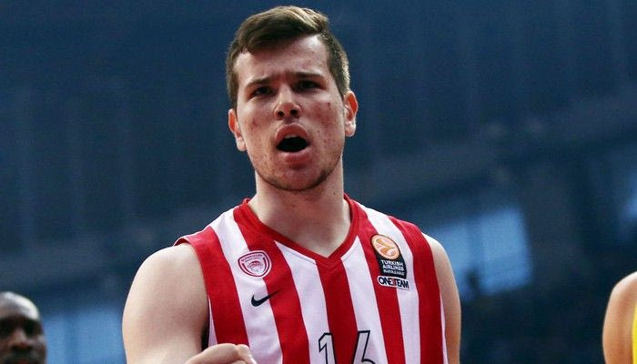 Οι Χοκς επέλεξαν Αγραβάνη