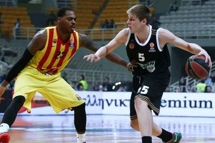 Χαραλαμπόπουλος: “Καμία ομάδα δεν είναι αχτύπητη”