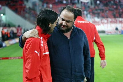 Ντομίνγκες: “Εμπιστοσύνη στον Μαρινάκη”