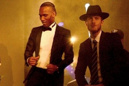 Ντρογκμπά και Αζάρ παραδίδουν μαθήματα… χορού (VIDEO)