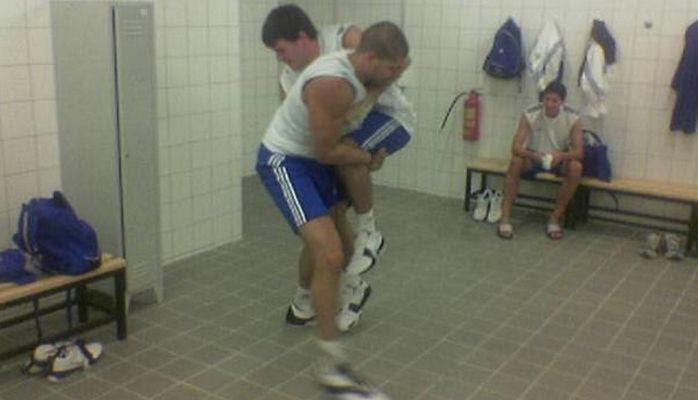 H… πάλη στα αποδυτήρια Παπαδόπουλου – Φώτση (PHOTOS)