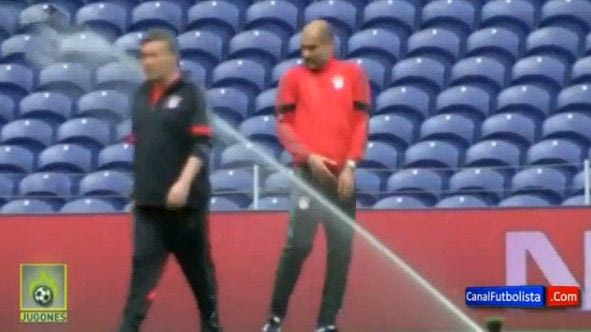 Θύμα του… ποτιστικού ο Γκουαρδιόλα (VIDEO)