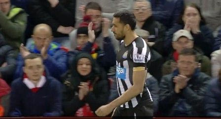 Όλο το “Άνφιλντ” χειροκρότησε τον “μαχητή” Γκουτιέρες! (VIDEO)