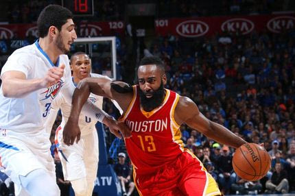 Ο Χάρντεν 41, ο Ουέστμπρουκ 40 με τριπλ-νταμπλ