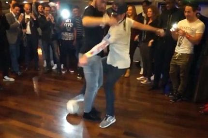 Freestyler ζαλίζει τον Αζάρ (VIDEO)