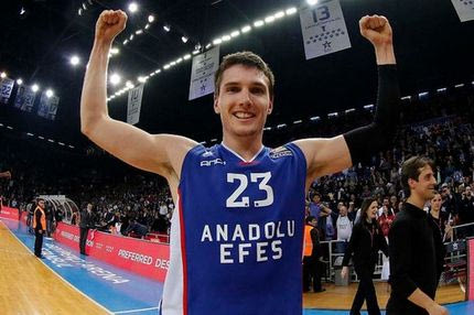 Ο Τζάνινγκ “εκτελεί” τη Ρεάλ. Έξαλλα πανηγύρια (VIDEO)