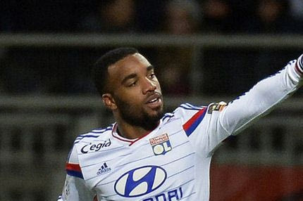 Πάει για Λακαζέτ η Λίβερπουλ