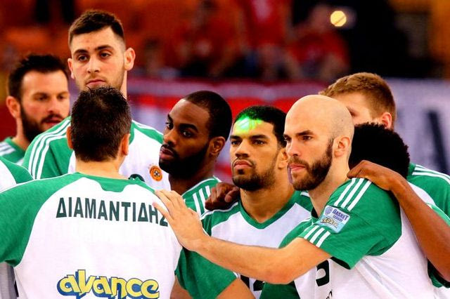 Έντονες αποδοκιμασίες στην είσοδο των παικτών του Παναθηναϊκού