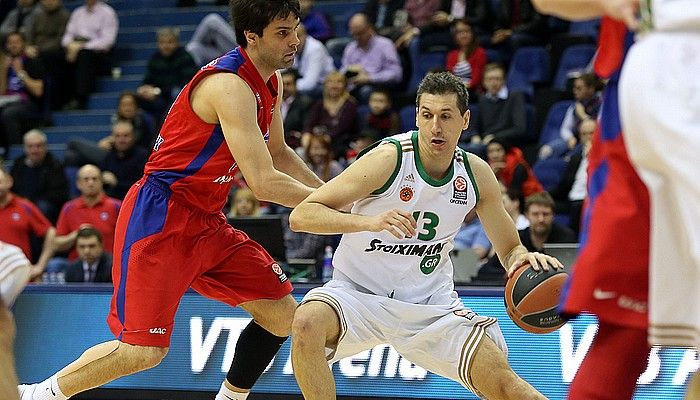 Αλλάζει. Αλλιώς βουλιάζει (στον πάτο)