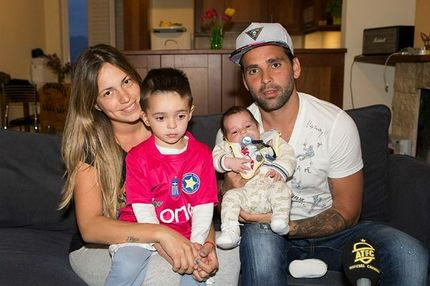 Ο… πατέρας Πάρα στο κανάλι του Αστέρα (PHOTOS+VIDEO)