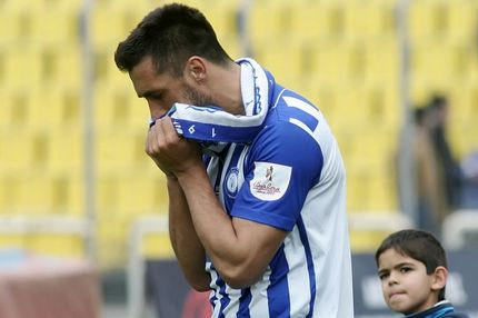 Χωρίς Περόνε με ΑΕΚ