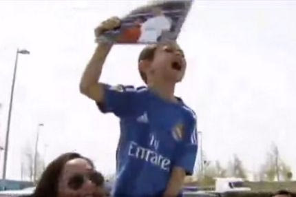 Πιτσιρικάς σε Ρονάλντο: “Σε έχω και εγώ χ@@@νο”